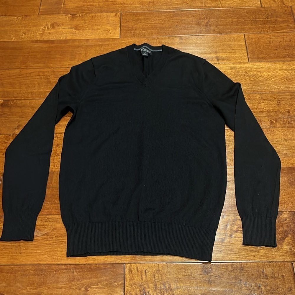 Banana Republic EXTRA FINE Merino Wool V Neck Black Sweater Size M - Picture 3 of 8